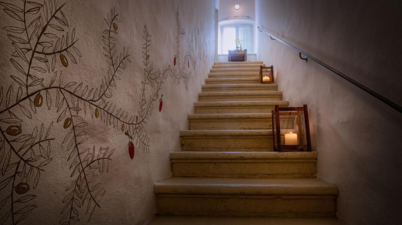 Locanda Dell'Oleificio Mezzane di Sotto Extérieur photo